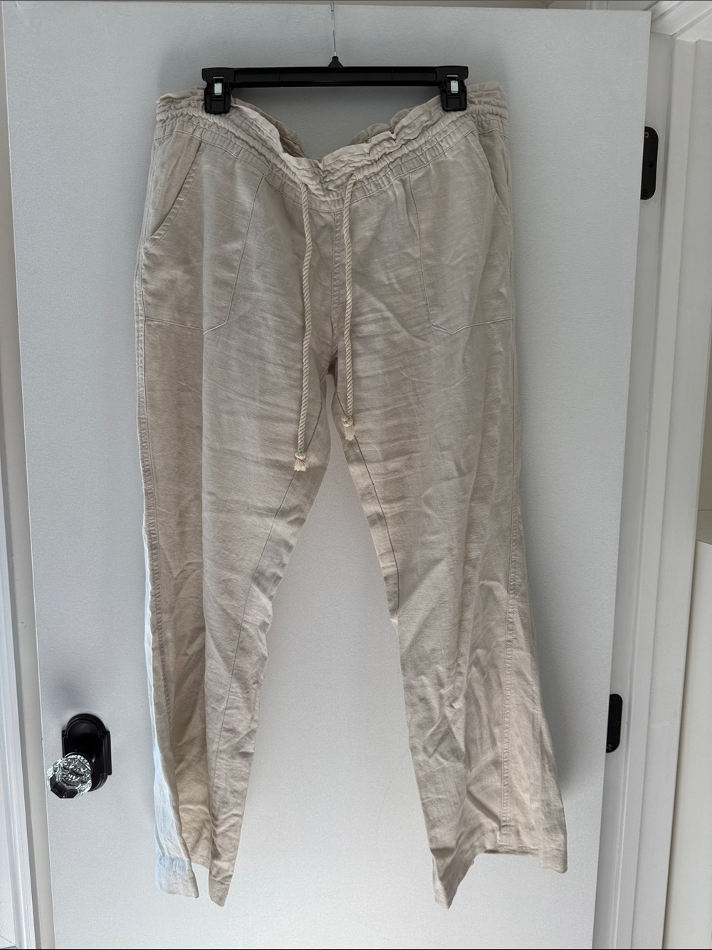 Roxy women’s Cream Elastic Waist joggers